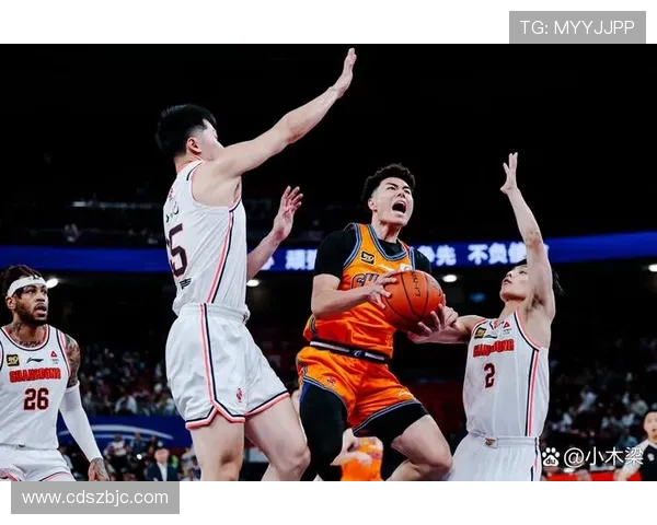 南京篮球队逆袭之路的传奇故事与杯赛精彩瞬间回顾