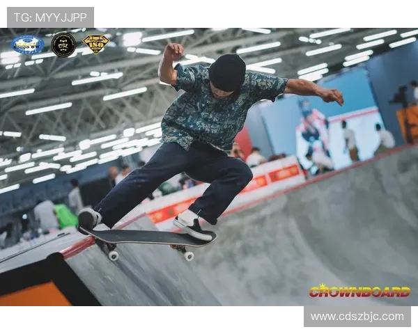 南京飞盘队在滑板精英赛中以83分稳居积分榜首位