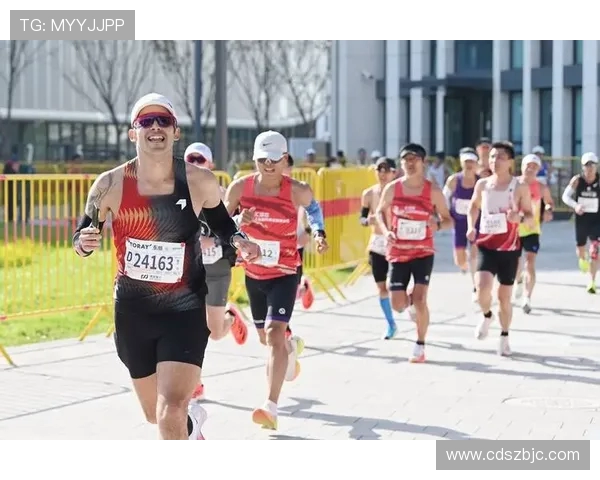 马拉松大满贯赛中北京飞盘队展现出惊人速度与团队默契的精彩表现