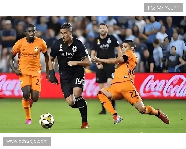 休斯顿迪纳摩与洛杉矶FC的激烈对决揭示美职联新赛季的精彩前景