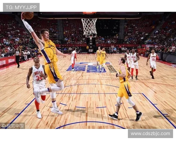 勇士与公牛激战十月三十日球迷期待精彩对决与精彩表现 勇士与公牛激战十月三十日球迷期待精彩对决与精彩表现